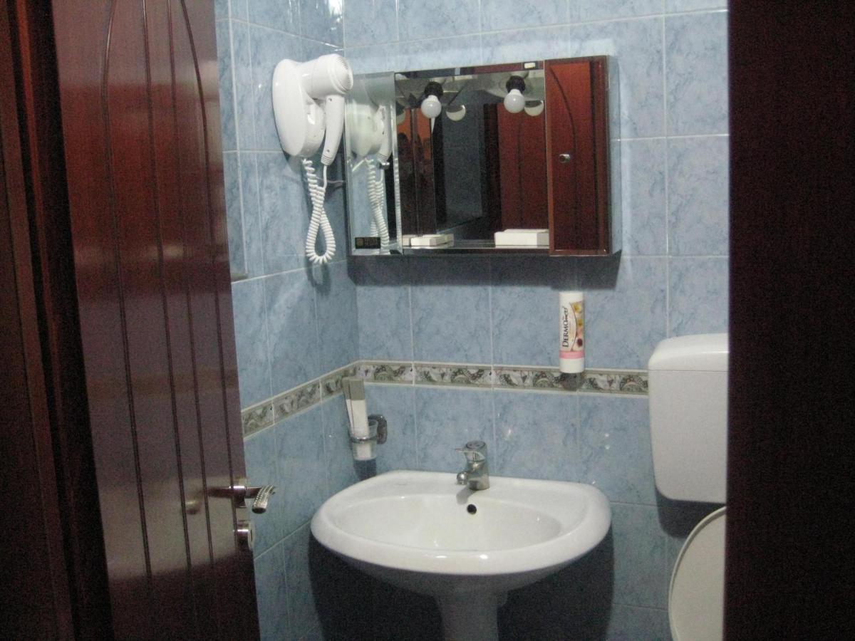 Drini Hotel Rrashbull Exterior foto